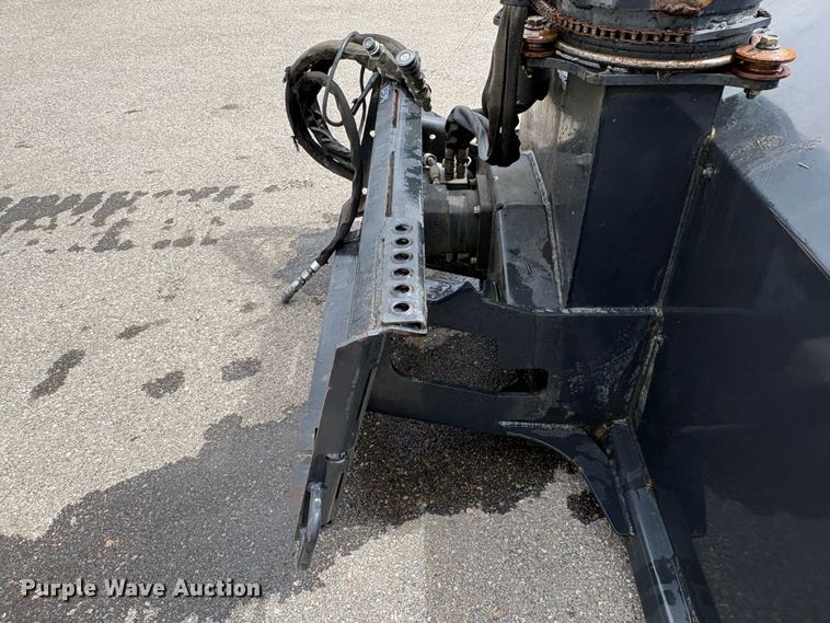 image for item EU8646 2009 Bobcat SBX240 skid steer snow blower