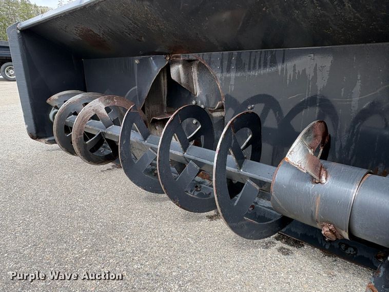 image for item EU8646 2009 Bobcat SBX240 skid steer snow blower