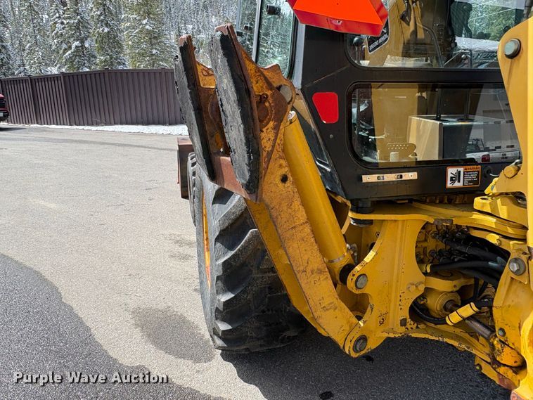 image for item EU8647 1996 John Deere 310D backhoe