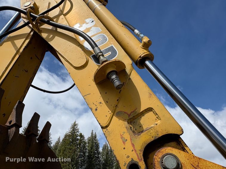 image for item EU8647 1996 John Deere 310D backhoe