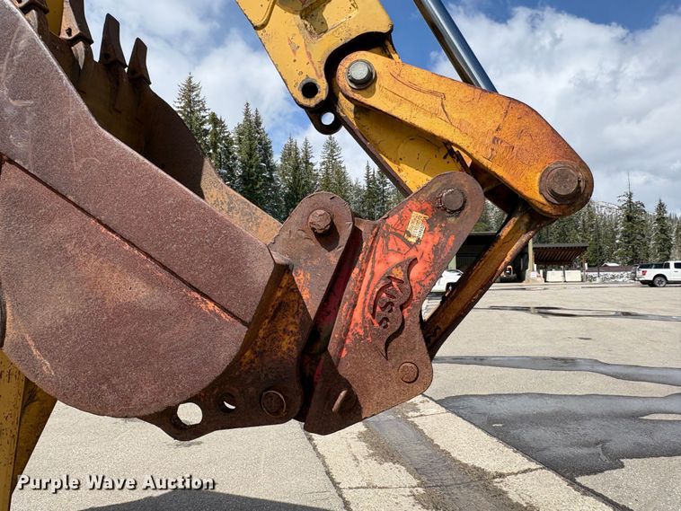 image for item EU8647 1996 John Deere 310D backhoe