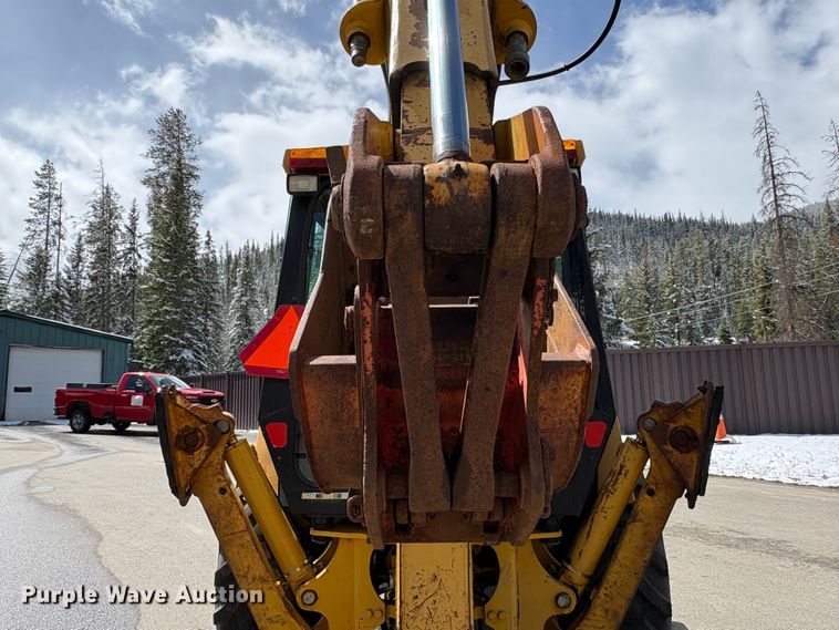 image for item EU8647 1996 John Deere 310D backhoe