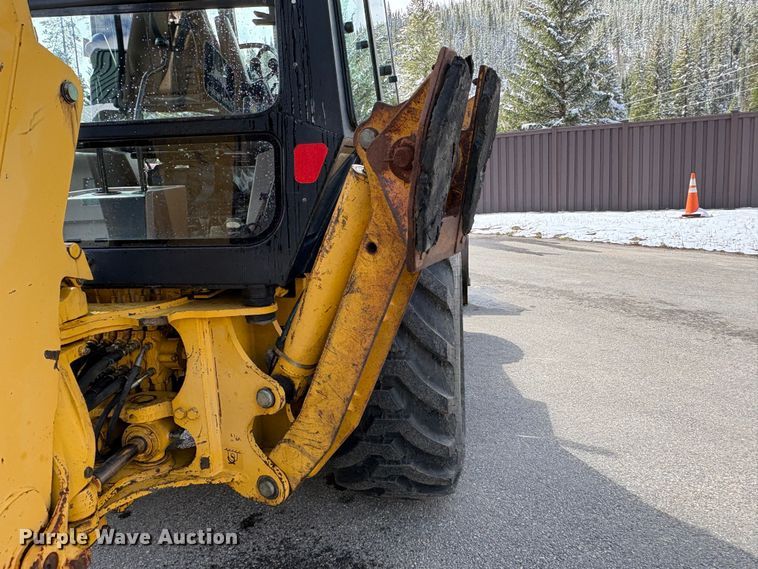 image for item EU8647 1996 John Deere 310D backhoe