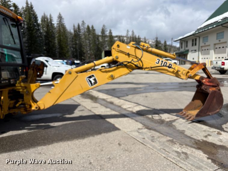 image for item EU8647 1996 John Deere 310D backhoe