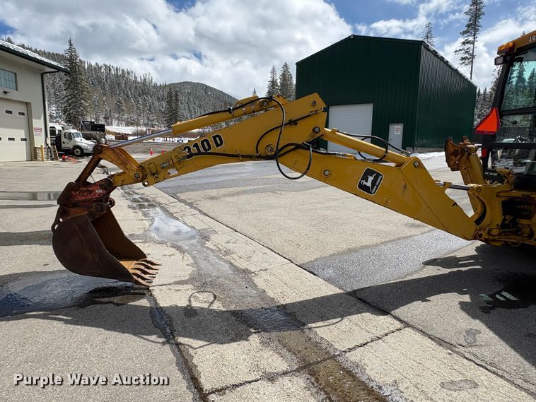 image for item EU8647 1996 John Deere 310D backhoe