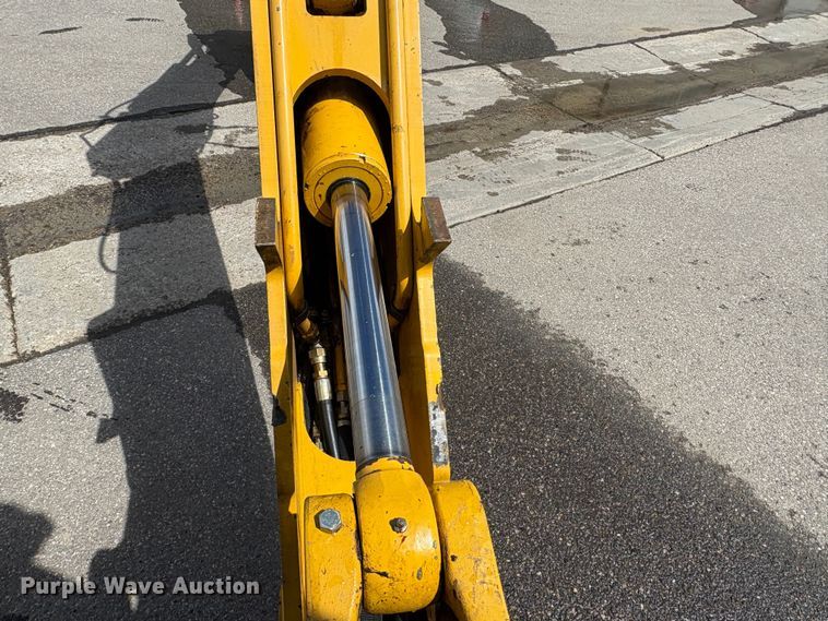 image for item EU8647 1996 John Deere 310D backhoe