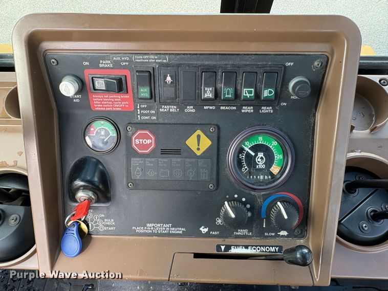 image for item EU8647 1996 John Deere 310D backhoe