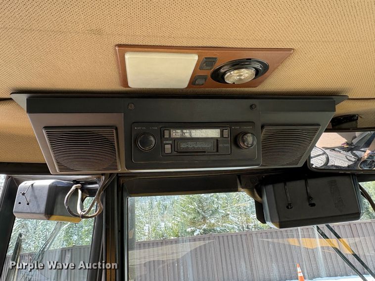 image for item EU8647 1996 John Deere 310D backhoe