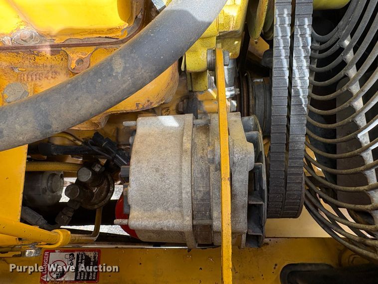 image for item EU8647 1996 John Deere 310D backhoe