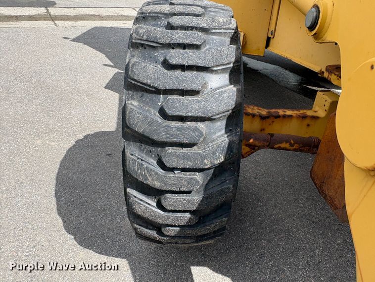 image for item EU8647 1996 John Deere 310D backhoe