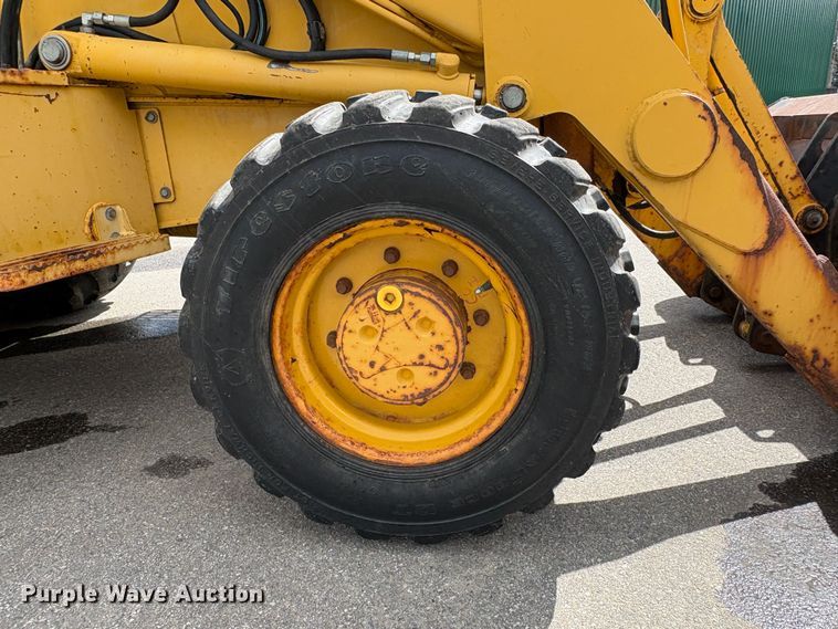 image for item EU8647 1996 John Deere 310D backhoe