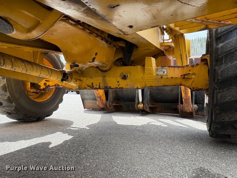 image for item EU8647 1996 John Deere 310D backhoe