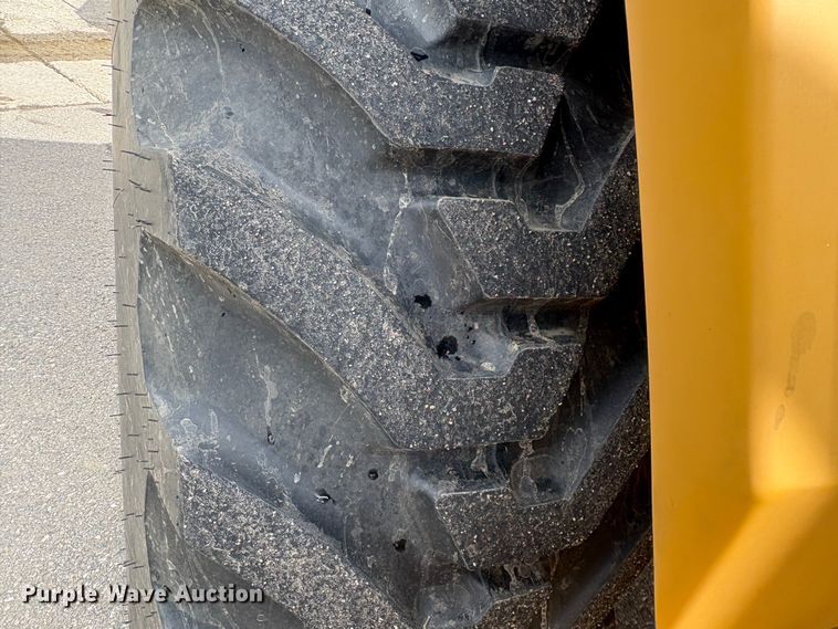 image for item EU8647 1996 John Deere 310D backhoe