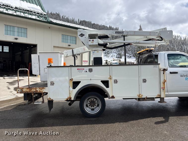 image for item EU8648 2012 Dodge 5500 bucket truck