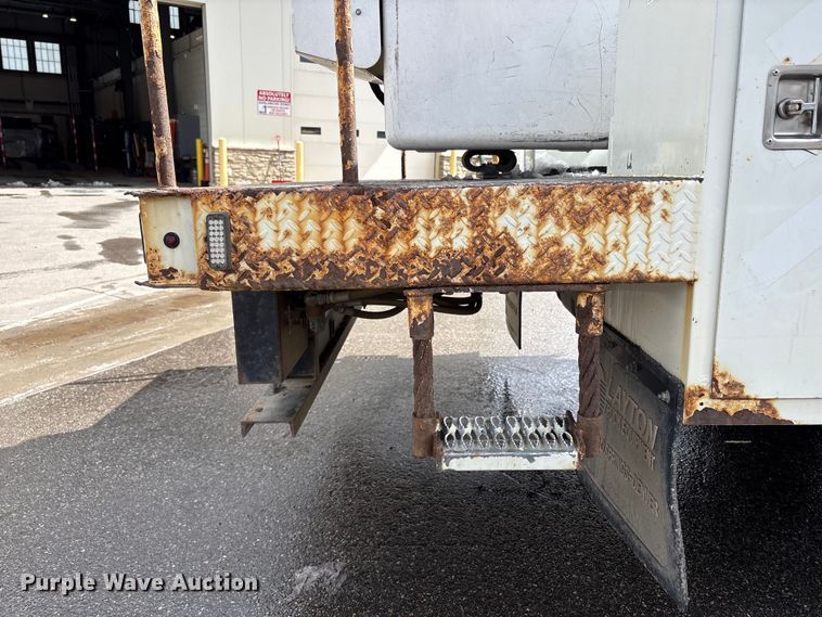 image for item EU8648 2012 Dodge 5500 bucket truck