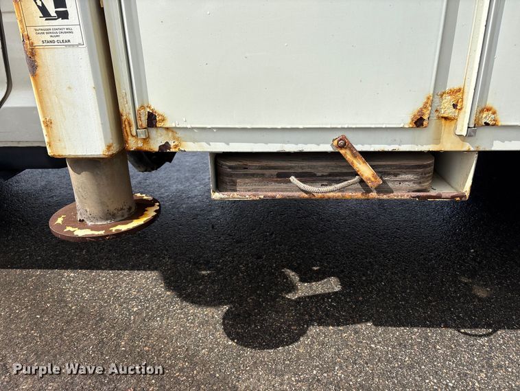 image for item EU8648 2012 Dodge 5500 bucket truck