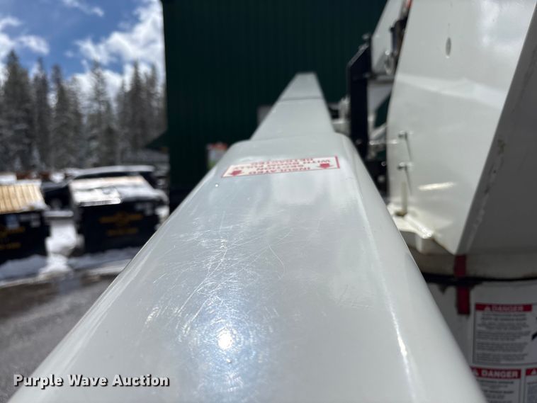 image for item EU8648 2012 Dodge 5500 bucket truck