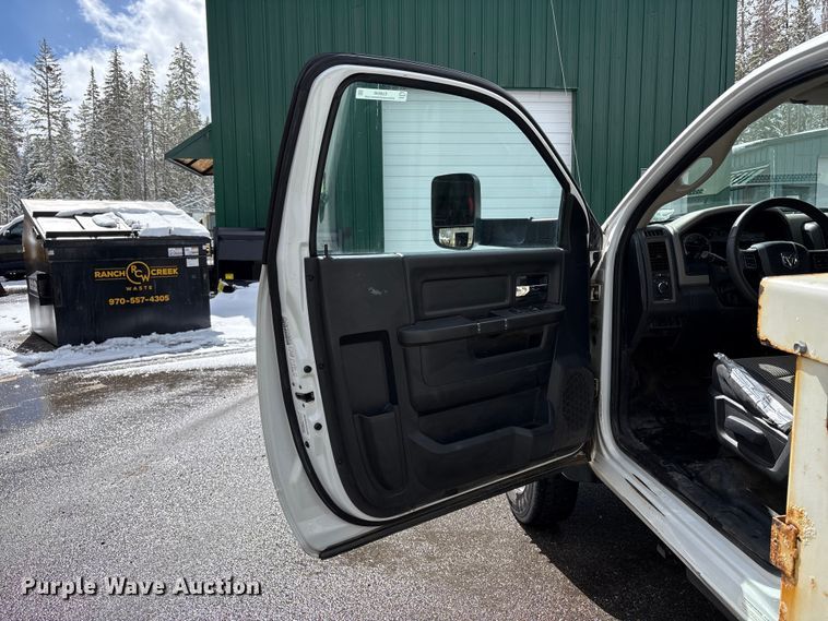 image for item EU8648 2012 Dodge 5500 bucket truck