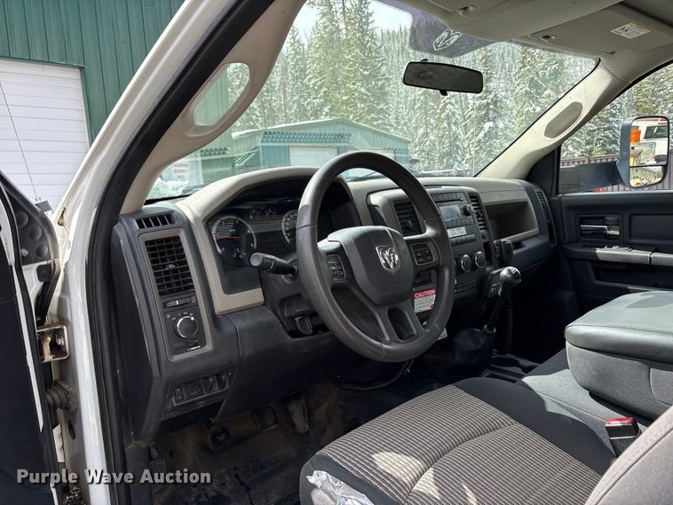 image for item EU8648 2012 Dodge 5500 bucket truck