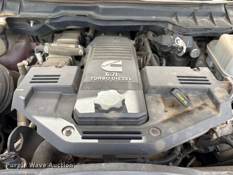 image for item EU8648 2012 Dodge 5500 bucket truck