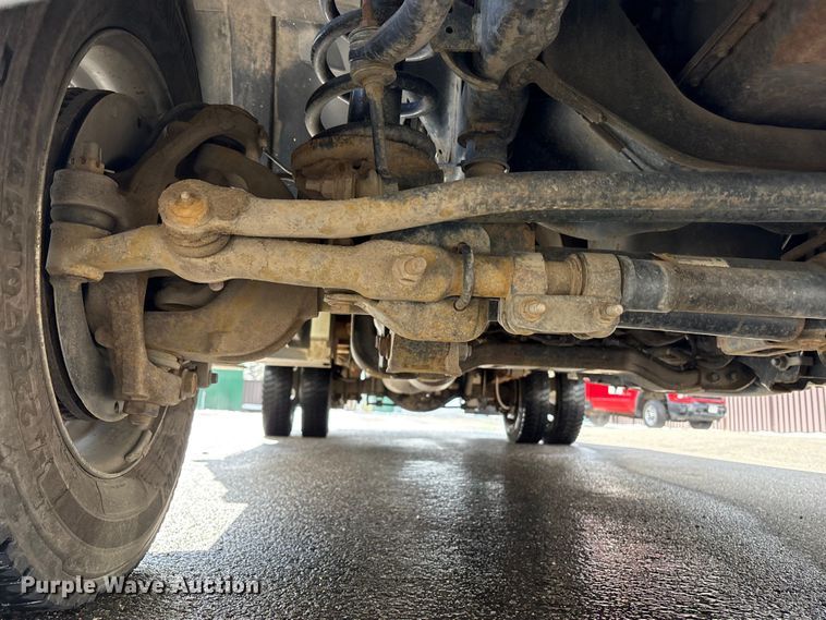 image for item EU8648 2012 Dodge 5500 bucket truck