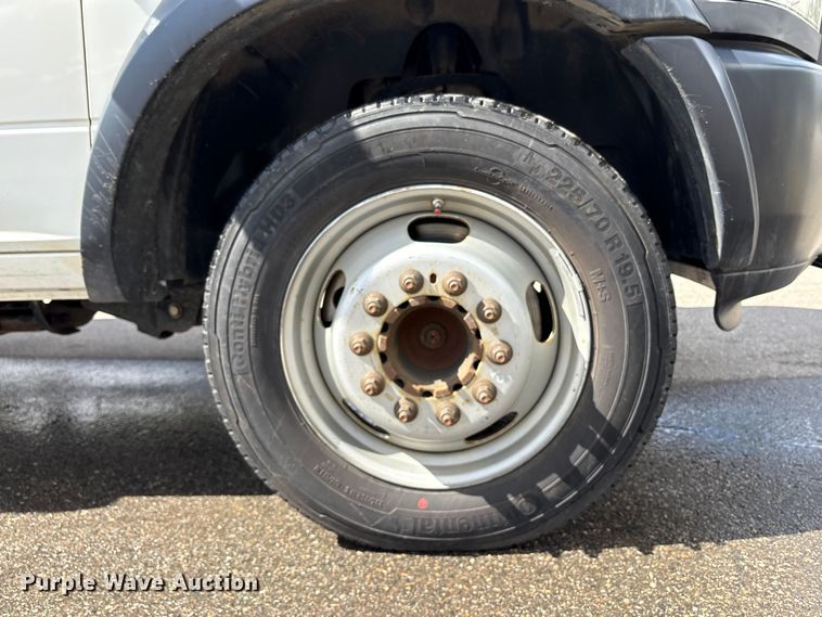 image for item EU8648 2012 Dodge 5500 bucket truck