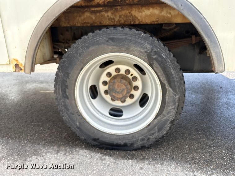 image for item EU8648 2012 Dodge 5500 bucket truck