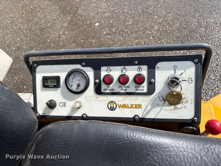 image for item EU8649 Walker MT25i ZTR lawn mower