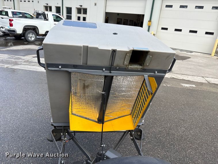 image for item EU8649 Walker MT25i ZTR lawn mower