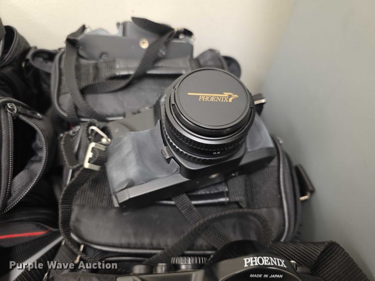 image for item EV2069 (10) cameras