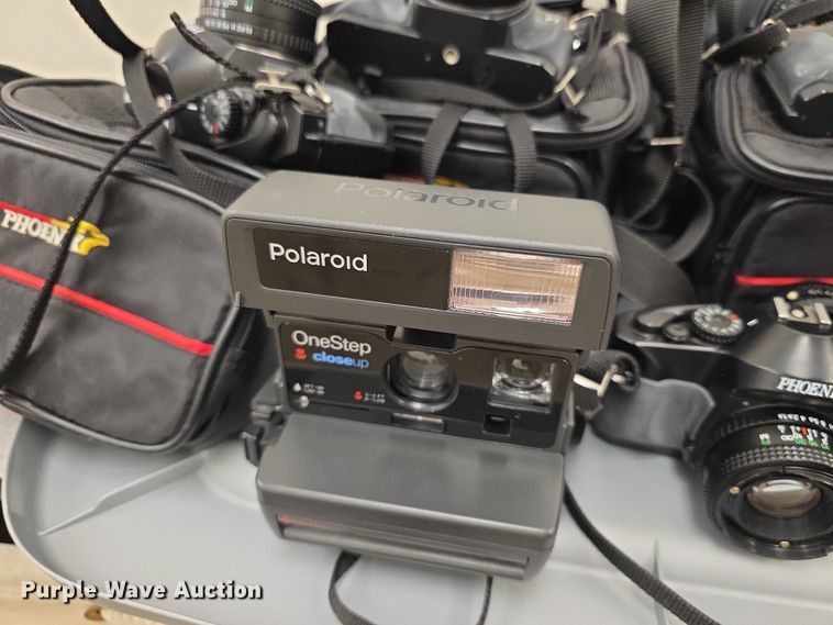 image for item EV2069 (10) cameras