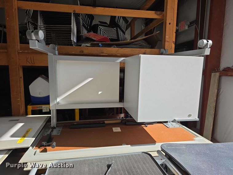 image for item EV2073 Charging stations