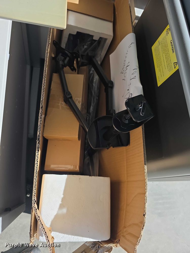 image for item EV2073 Charging stations