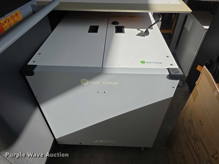 image for item EV2073 Charging stations