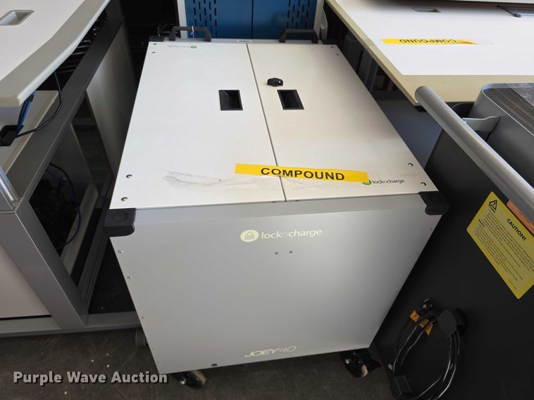 image for item EV2073 Charging stations