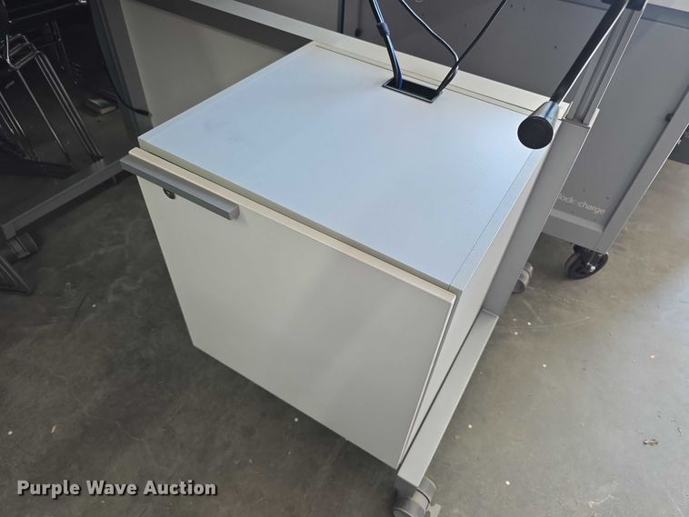 image for item EV2073 Charging stations