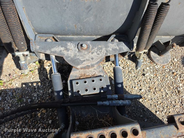 image for item EV2082 Bobcat 72