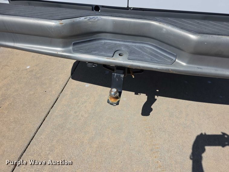 image for item EV2087 2005 Ford E350 van