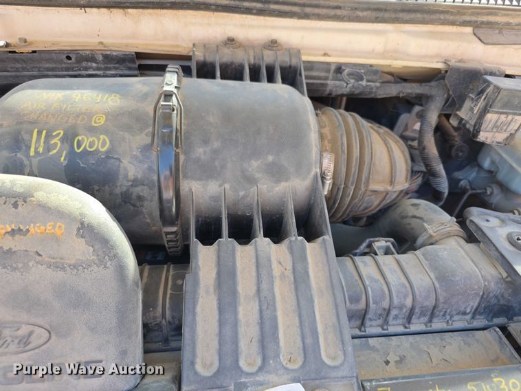 image for item EV2087 2005 Ford E350 van