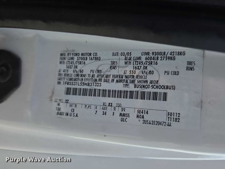 image for item EV2087 2005 Ford E350 van