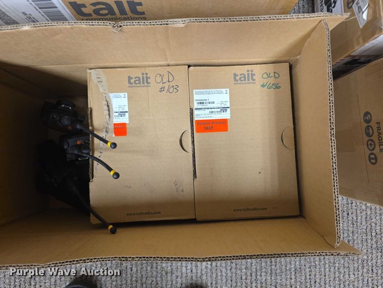 image for item EV2091 Motorola radios