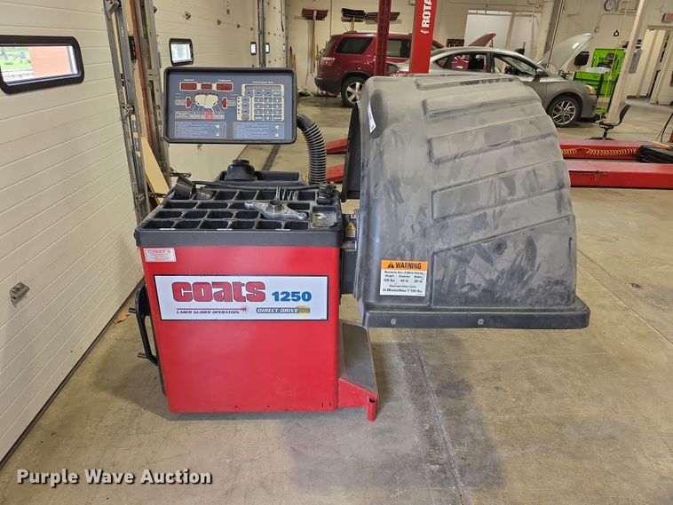 image for item EV2094 Coats 1250 tire machine