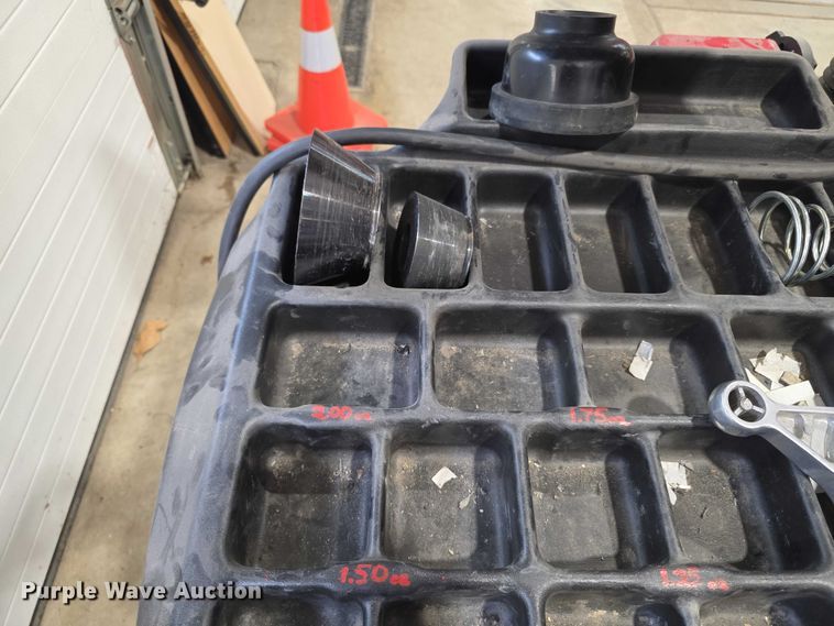 image for item EV2094 Coats 1250 tire machine