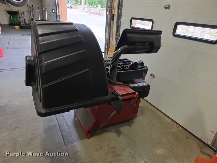 image for item EV2094 Coats 1250 tire machine