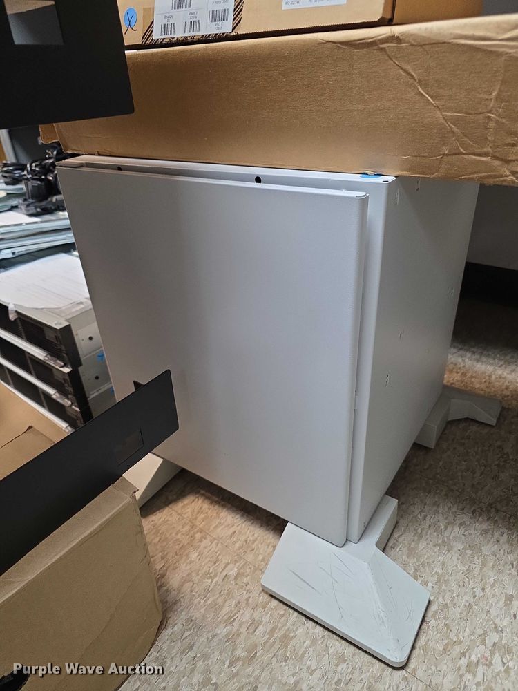 image for item EV2139 Electronics