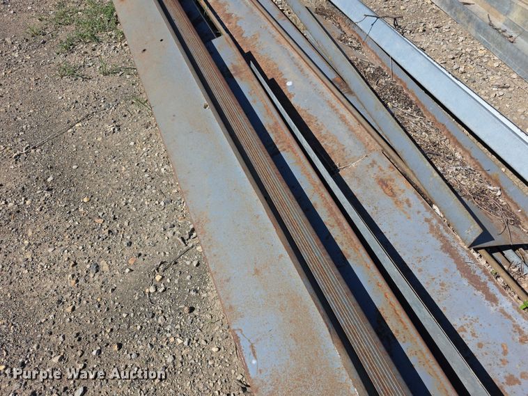 image for item EV2144 Metal siding/roofing