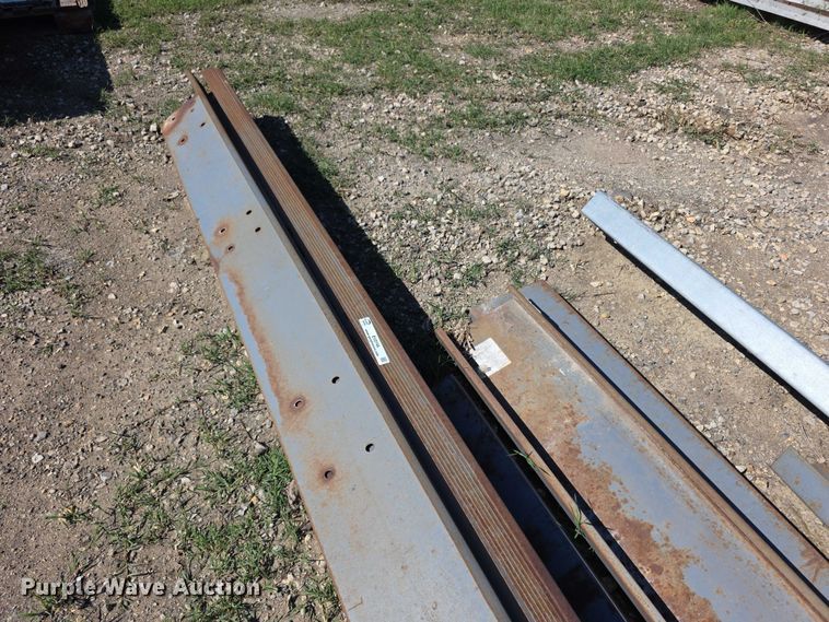image for item EV2144 Metal siding/roofing