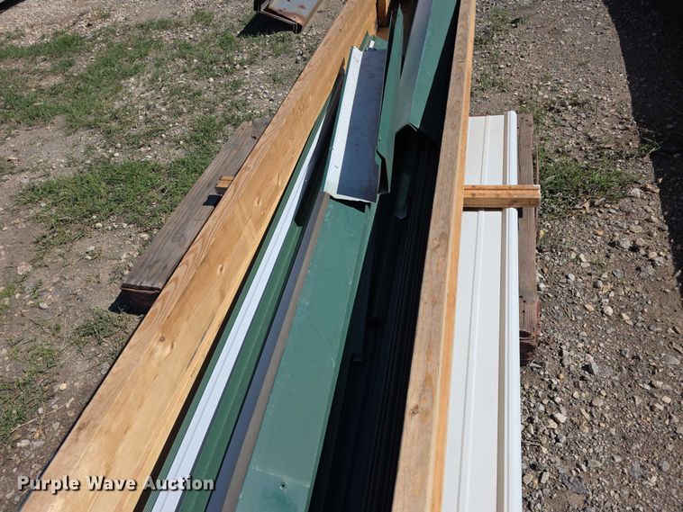 image for item EV2144 Metal siding/roofing