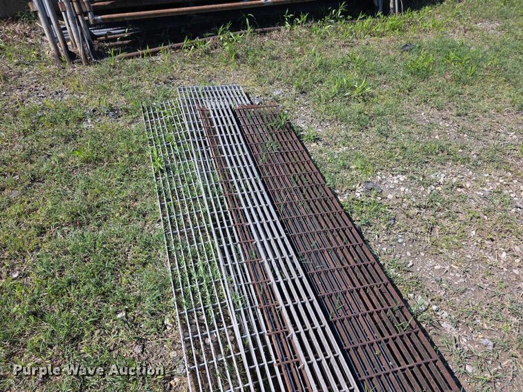 image for item EV2144 Metal siding/roofing