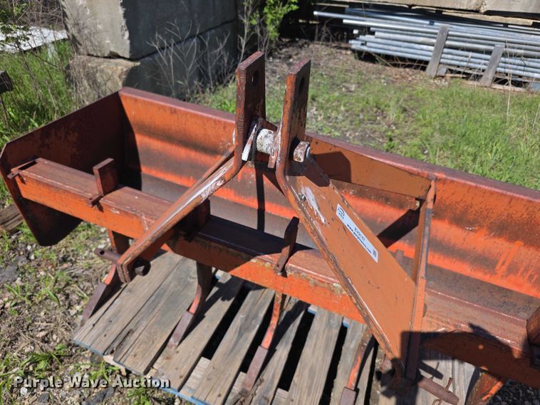 image for item EV2147 Three point box blade